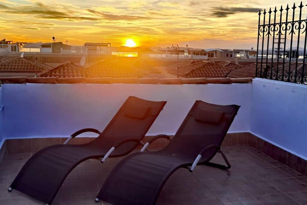 Bungalow Avec Piscine Torrevieja Dış mekan fotoğraf