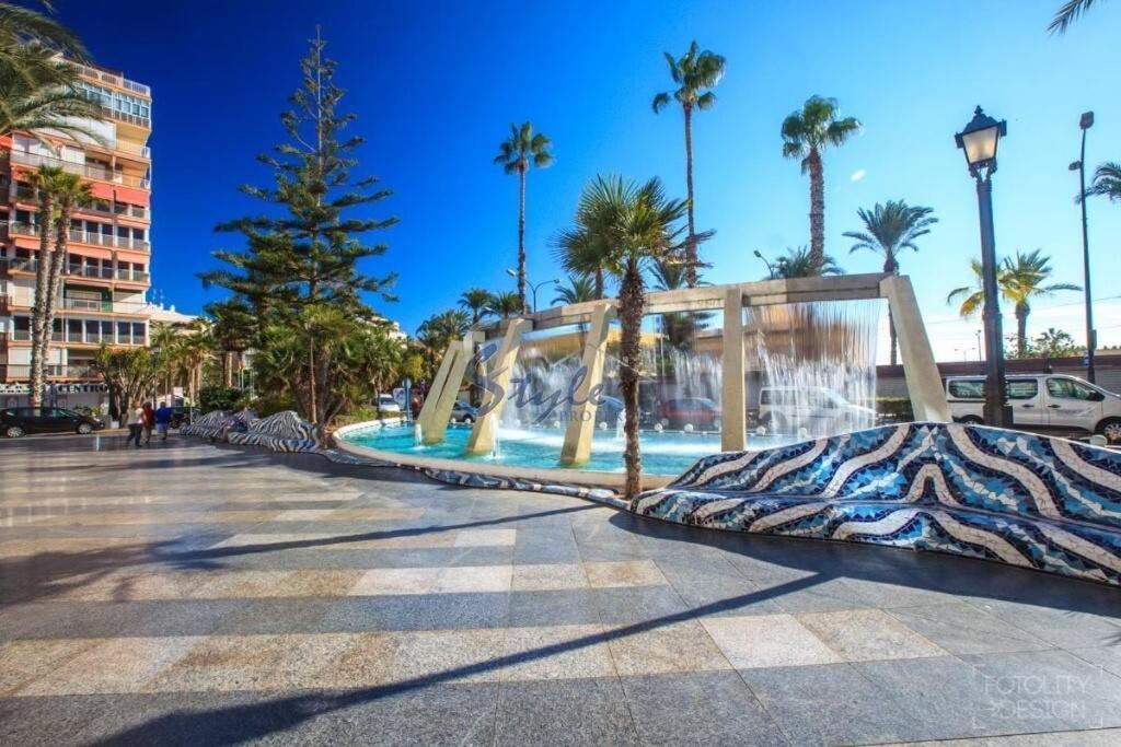 Bungalow Avec Piscine Torrevieja Dış mekan fotoğraf