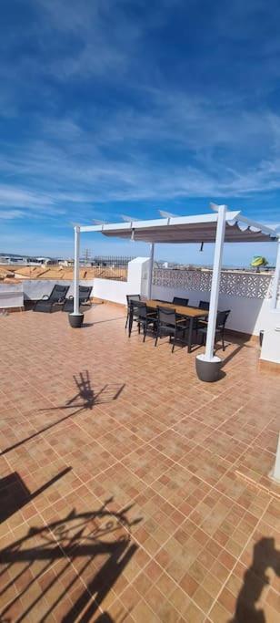 Bungalow Avec Piscine Torrevieja Dış mekan fotoğraf